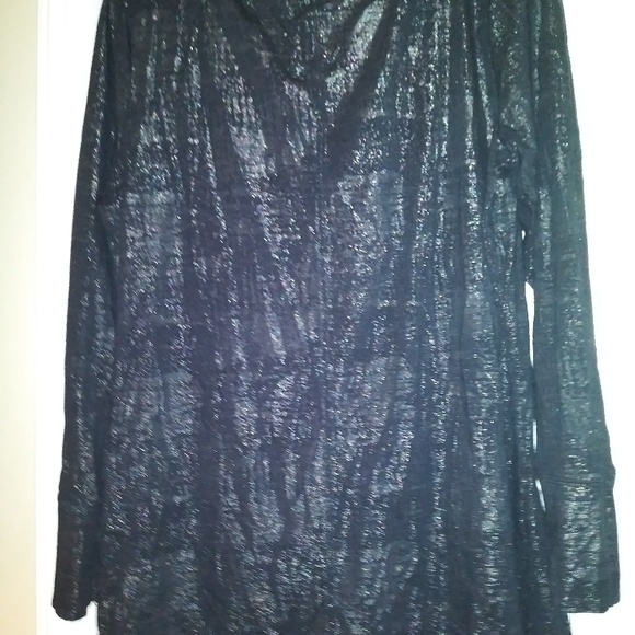 Top - Picture 4 of 4